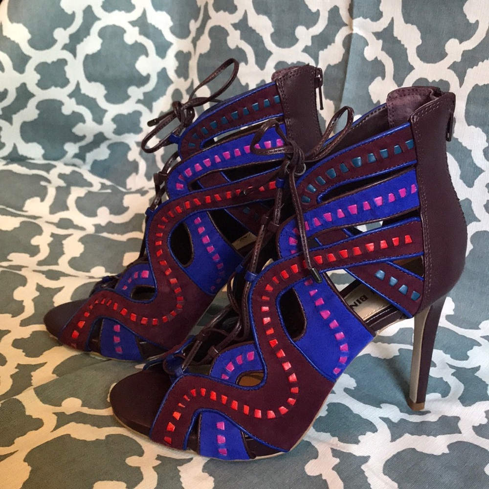 7.5 Gianni Bini heels